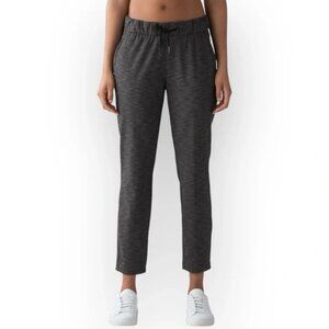 Lululemon On  The Fly Pant Heathered Black 8